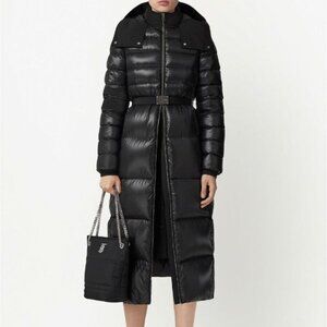 *** NWT Burberry Burniston Puffer Coat (Size Small) ***